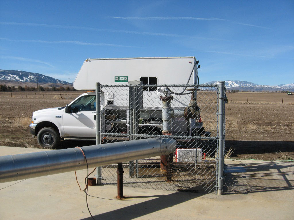 USGS mobile groundwater sampling lab vehicle at well site in Antelope Valley
